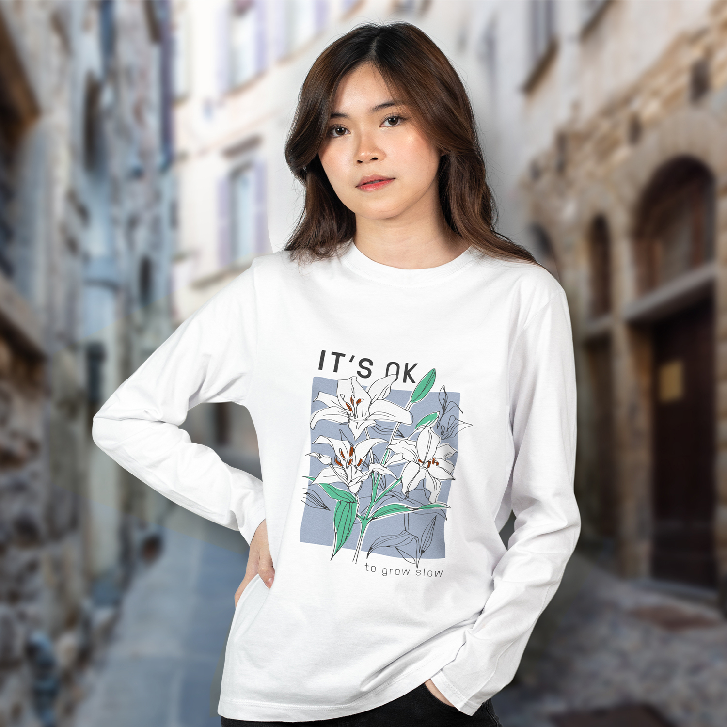 TRENDSWEAR Harlow Women’s Long Sleeve Crew