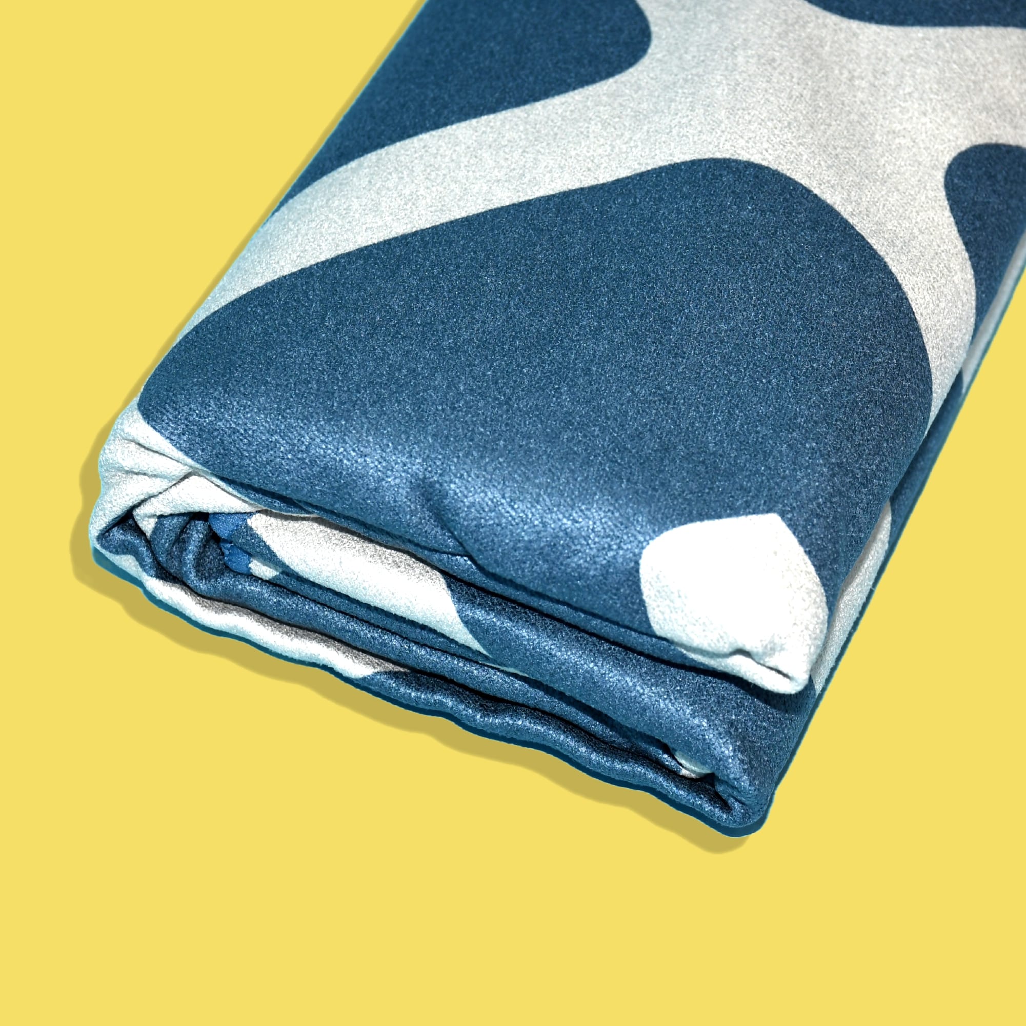 SandfreeMicrofiberAntRPETtowel-10 Sand Free Microfiber Ant Fabric Beach Towel / Yoga Towel